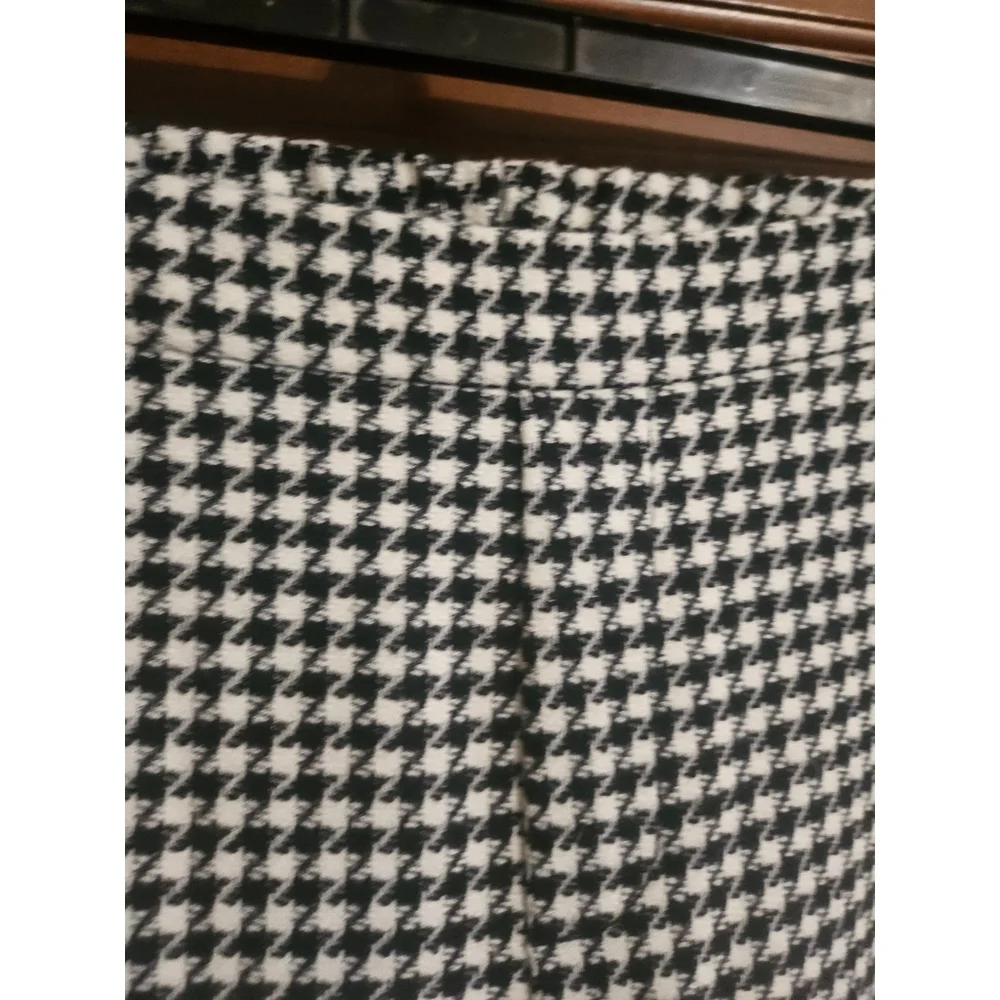 Old Navy Pull On Black/ White Houndstooth Pants - Picture 4 of 10